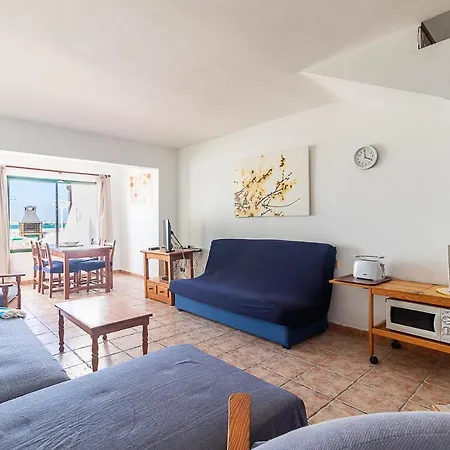 Flatguest Casa Lola La Oliva